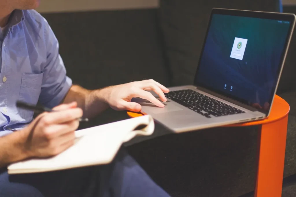 The #1 Mistake Bid Writers Make with AI — and How to Avoid It